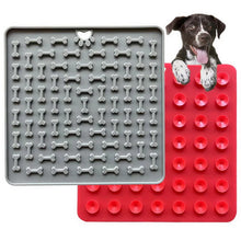 1pcs New Silicone Dog Lick Mat For Dogs Pet Slow Food Plate Dog Bathing Distraction Pet Sucker Food Training Pet Feeder Supplies